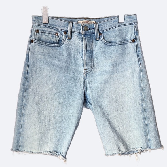 LEVI'S Wedgie Straight Light Blue Denim Jorts Size 27 - Picture 1 of 13